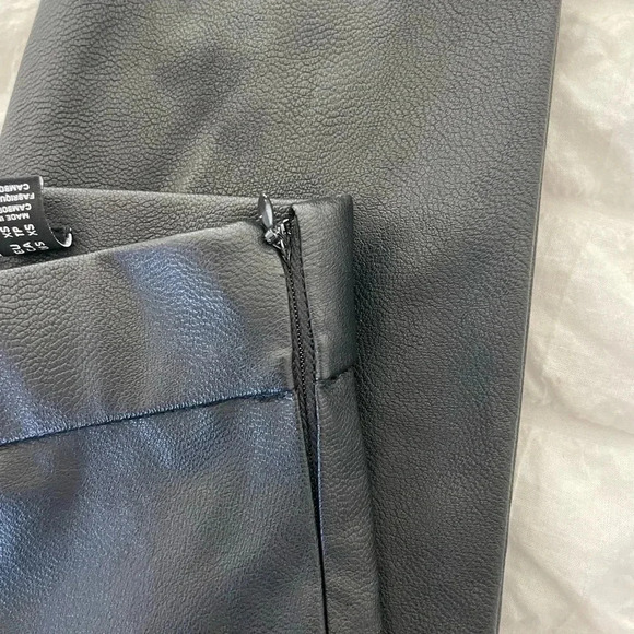 Vero Moda black high waist faux leather leggings - Picture 3 of 10